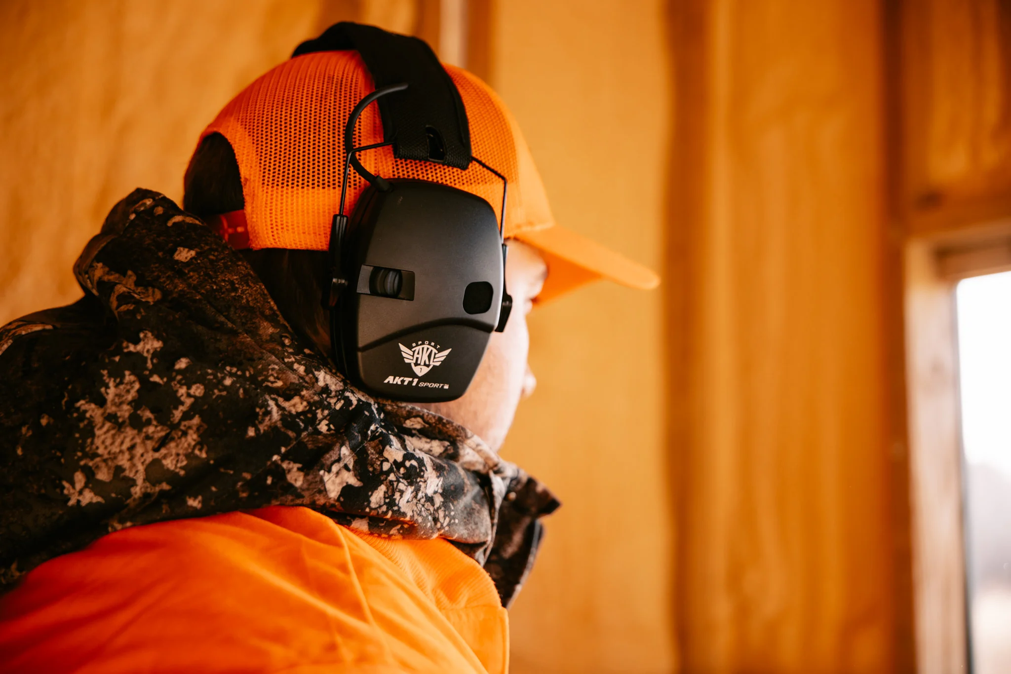 Cadre Low-Profile Electronic Earmuff - Image 4